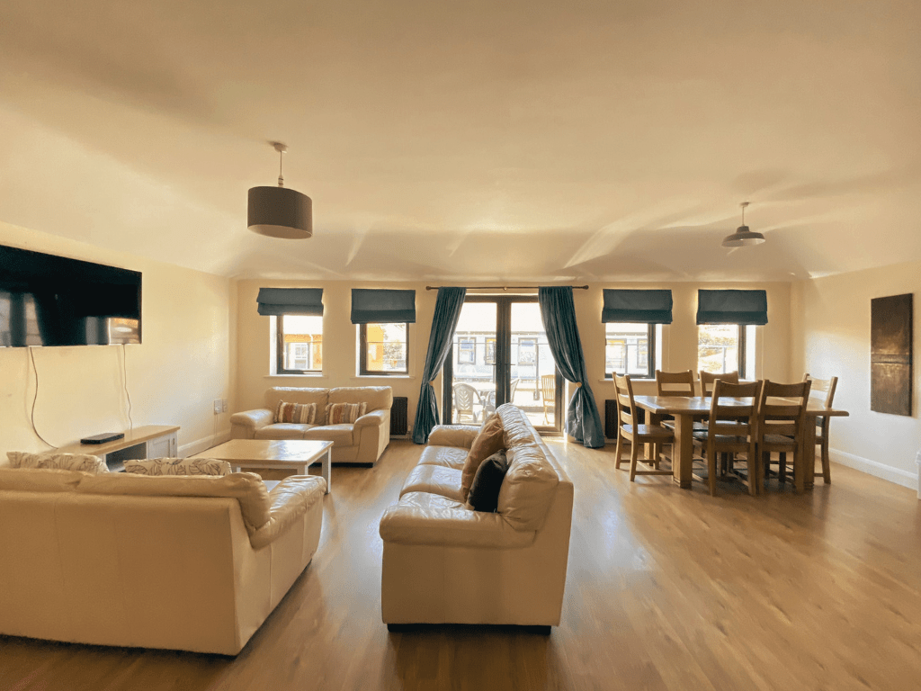 Group hostel room in Carlingford